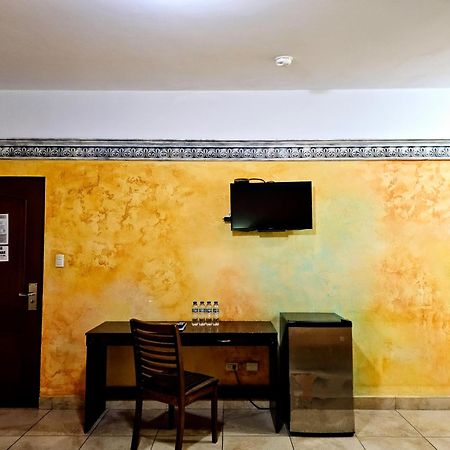 Antigua Inn Hotel Guatemala City Екстер'єр фото