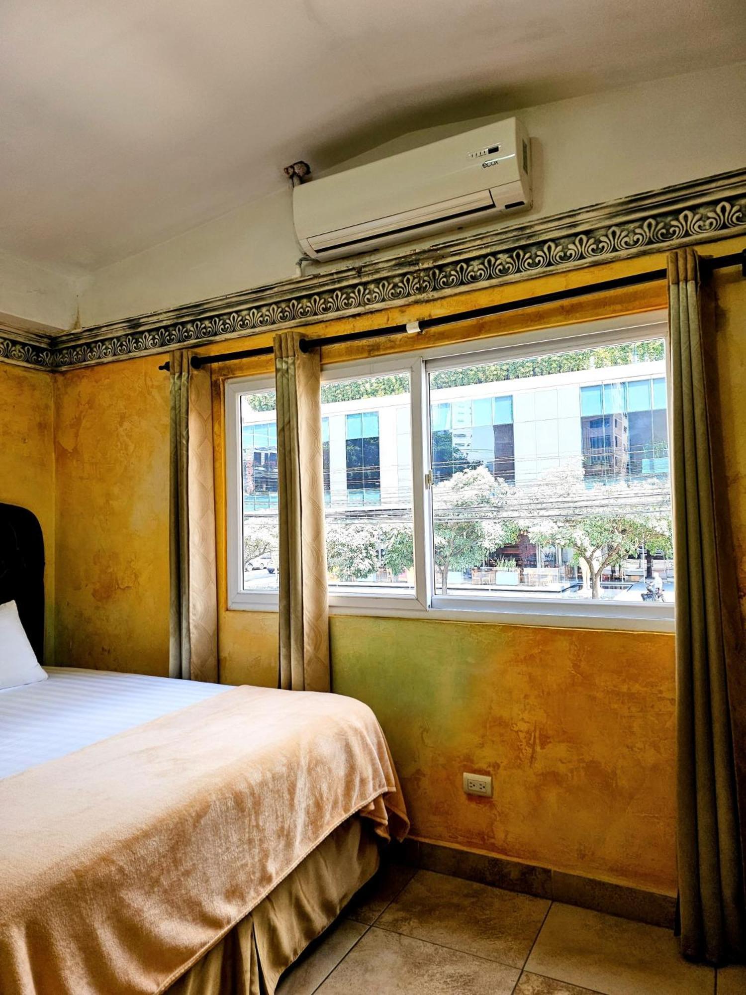 Antigua Inn Hotel Guatemala City Екстер'єр фото