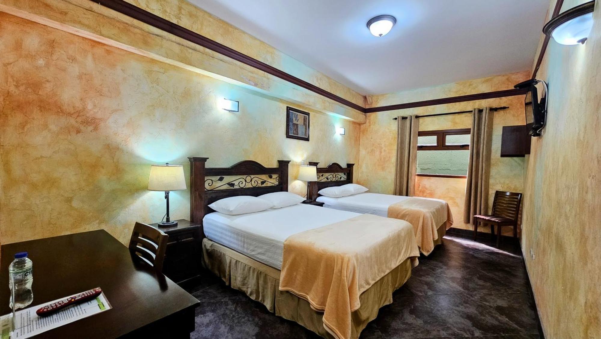 Antigua Inn Hotel Guatemala City Екстер'єр фото