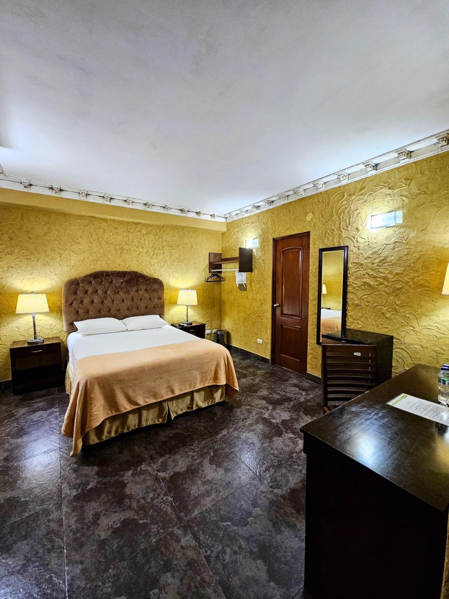 Antigua Inn Hotel Guatemala City Екстер'єр фото