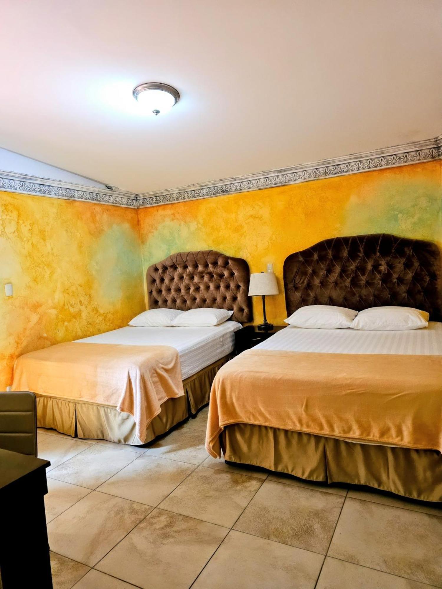 Antigua Inn Hotel Guatemala City Екстер'єр фото