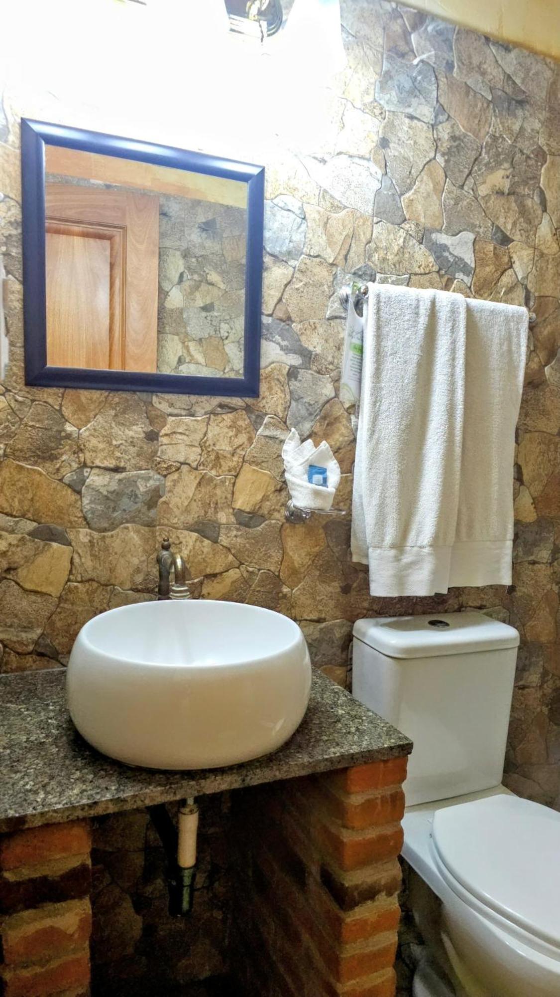 Antigua Inn Hotel Guatemala City Екстер'єр фото