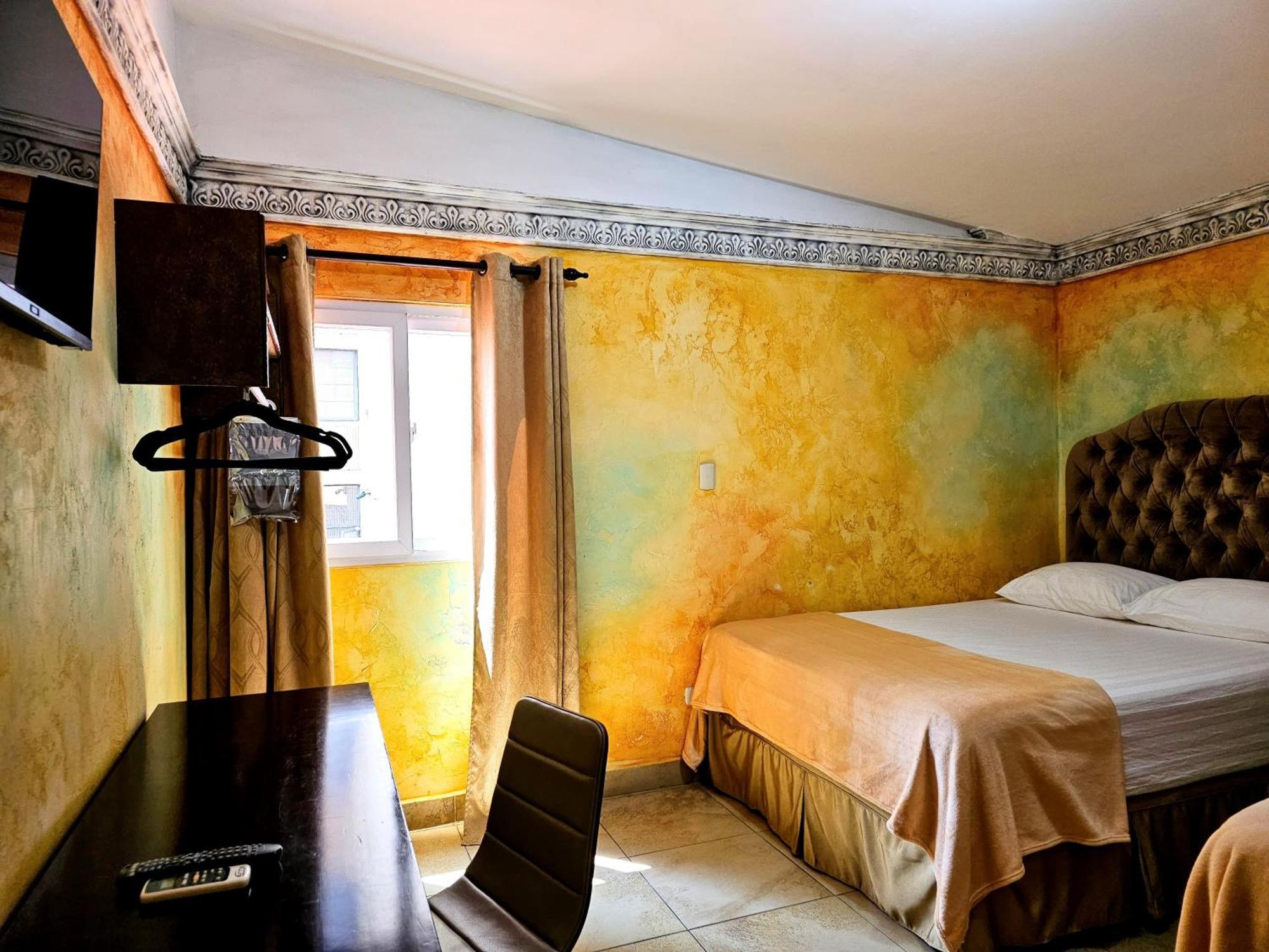 Antigua Inn Hotel Guatemala City Екстер'єр фото