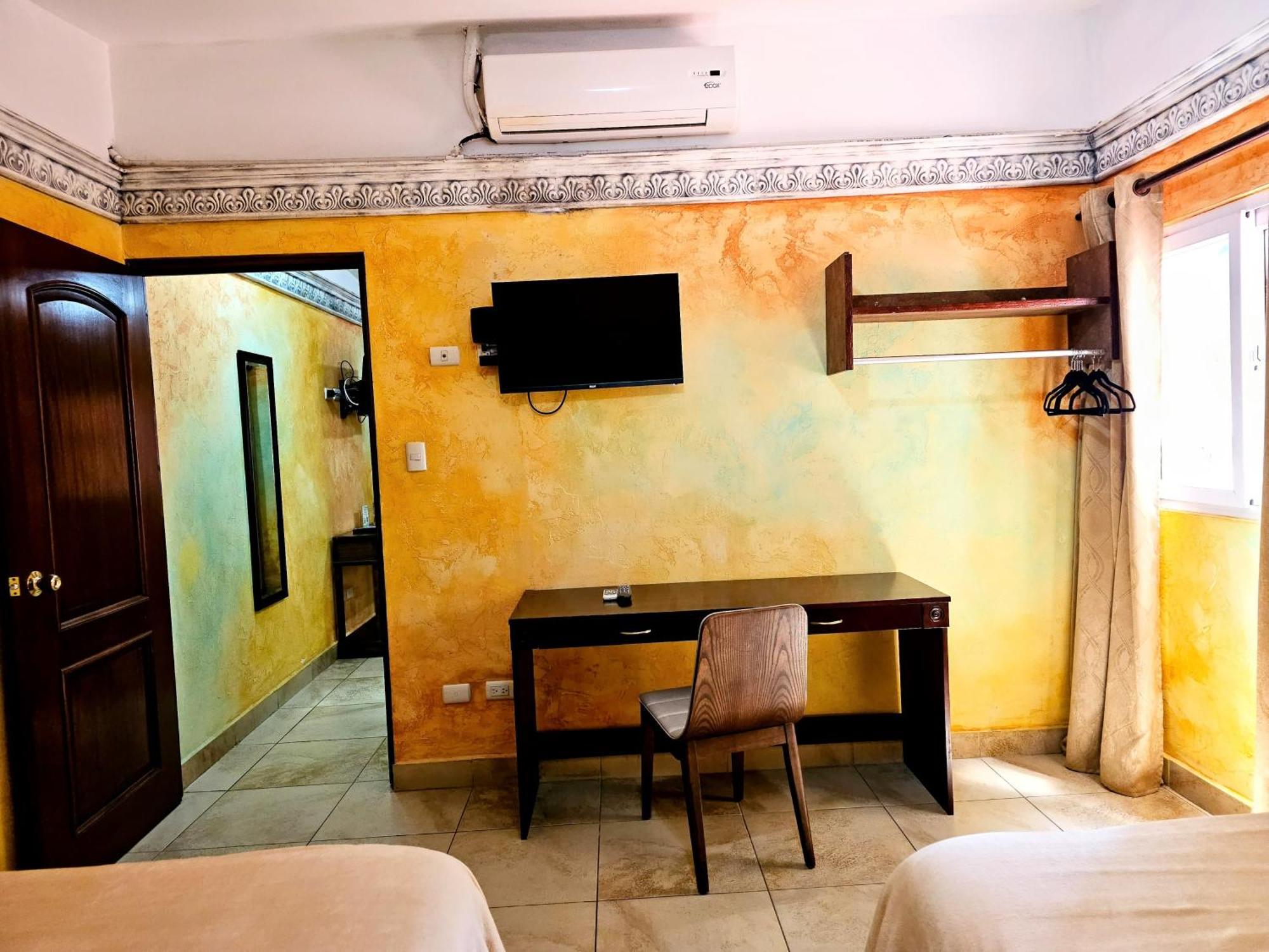 Antigua Inn Hotel Guatemala City Екстер'єр фото